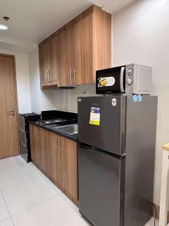 Shore 1 & 3 Residences MOA 1BR with balcony by darpm - Manila - 8