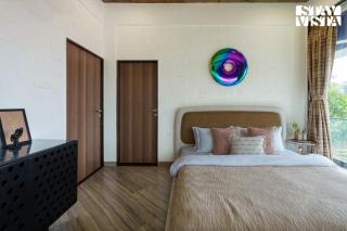 StayVista at Monte Blu with Views, Pool, Terrace - Āmbavna - 7