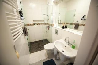 4 Rooms, 2 BDR Vilnius Old Town Apartment and Terrace - Vilnius - 1