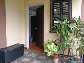 Sav's Fully Furnished Room - - 6
