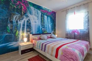 Villa Roža, a beautiful villa with pool close to the beach - Krmed - 8