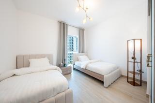 Luxury New 2BDR On Yas Island - Abu Dhabi - 1