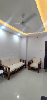 01 BHK Close to Airport Market IT Hub and Metro - Indore - 0