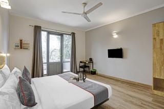 Super Townhouse Crystal Leaf - Indirapuram - 3