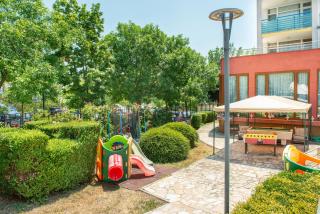 Elit 3 Holiday Apartments - 2