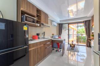 Apartment pool view Naiharn S203 by IBG Property - 6