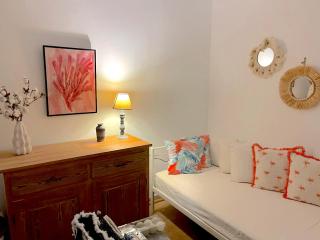 TrollHouse Villa, Golden Beach - Chrissi Akti - 7