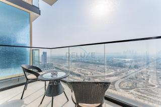 Sky Level 1BR with Lake View and City Glimpse, Close Proximity to Community Park, Binghatti Onyx, Jumeirah Village Circle by Deluxe Holiday Homes - 2