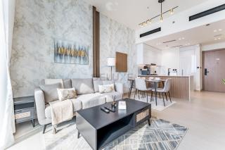 Sky Level 1BR with Lake View and City Glimpse, Close Proximity to Community Park, Binghatti Onyx, Jumeirah Village Circle by Deluxe Holiday Homes - 8