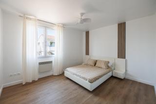 Modern & Quiet - 2 Bedroom Apartment with Sea Views - 6