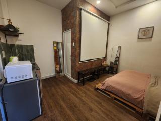 Stay Here - Ho Chi Minh-stad - 1