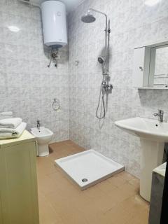 Lola Home - - 3