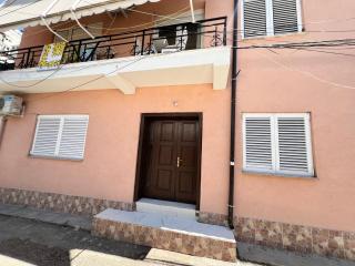 Lola Home - - 2