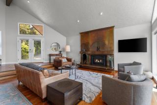 Riverview Luxury Retreat - Camas - 3