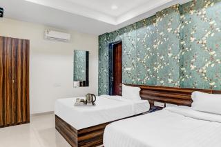 OYO 86350 Hotel Chandragupta - Indore - 1
