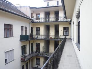 Retro Apartment - Budapest - 7
