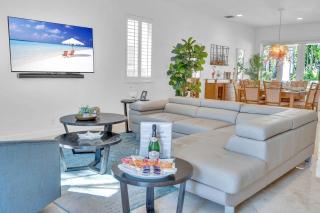 BEACH TIME Steps to beach with Heated Pool and Game RoomSun Key RESlDENCES - Fort Lauderdale - 1