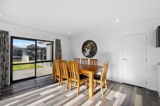 Sunrise Hideaway - Cromwell Holiday Home - 3