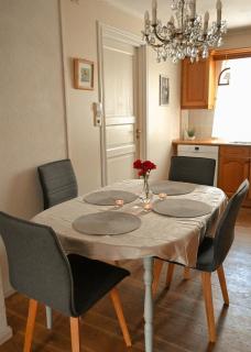 Two-storey vintage house by the ocean in Søgne, Høllen - 3