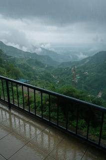 Hamton Villa Retreat - 9