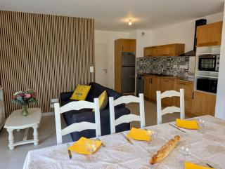 Bel appartement, jardin et terrasse , à 800 mètres du port de Pornic - 0