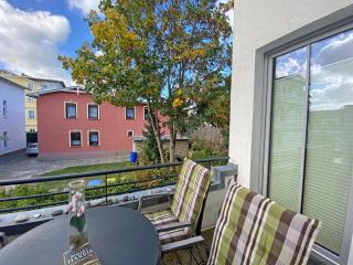 Villa Annika - Whg 10 mit Westbalkon - Ostseebad Sellin - 3