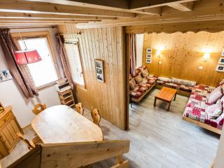 Duplex cosy 6 pers à 150m des pistes avec parking gratuit, balcon, appareils à raclette et fondue - FR-1-329-86 - 4