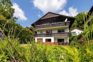 Bystra Unique House in the Mountains with Terrace, Garden & Parking by Noclegi Renters - Bystra - 0