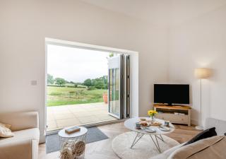 The Old Piggery - Heavenly Views Cottage - - 8