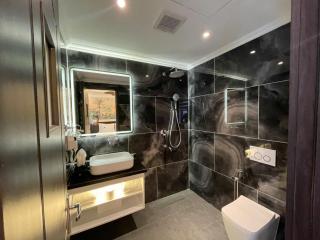 Royal Hotel - Vinhomes Ocean Park - - 1