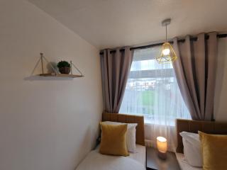 Spacious 4Bedroom Home Sleeps 7 with 2 Full Baths - Gateshead - 4