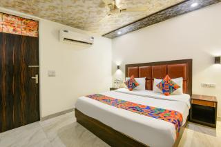 FabHotel Lazeeno - Faridabad - 7