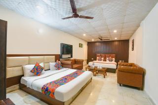 FabHotel Lazeeno - Faridabad - 3