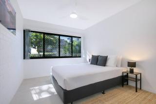 Leafy Corner - Simple Stay near Brisbane River and CBD - 7