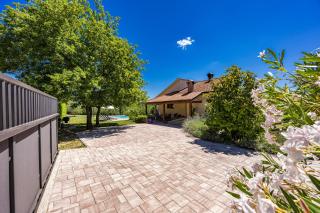 Holiday Home with pool and garden - Trviž - 3