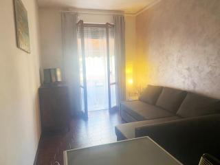 Viareggio Seaside Apartment Private Parking and Air Con - 6
