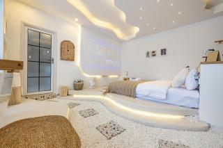 Xiaolu Chain Luxury Designer Homestay - 4