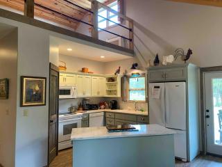 5 Star, scenic and private, 3 br 3 Ranch Experience - - 9
