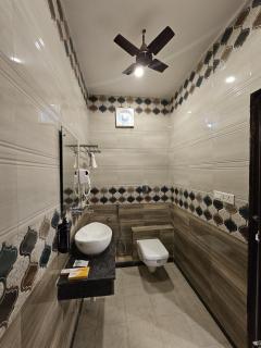 Hotel Crown Vista - Katihār - 8