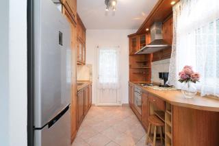 Loutrou Home - 1