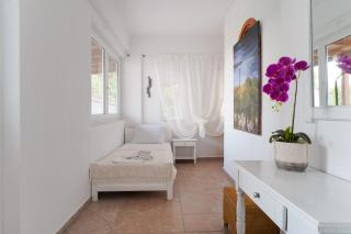 Loutrou Home - Kinira - 1