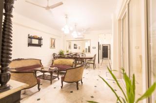 Handmade Homes Upon Park Street - Kolkata - 1