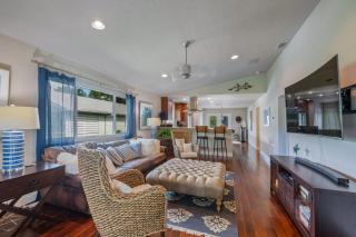 Decked Out - Stunning Home Huge Sunny Resort Style Heated Pool Walk to Pine Ave Beach - Anna Maria - 4