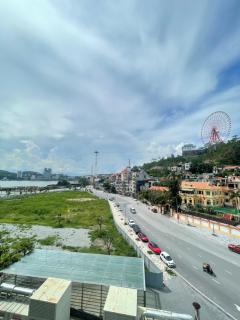 Căn hộ 2 PN, Phù hợp gia đình, gần biển, View chéo biển, vòng quay MT The Sapphire 2 Hạ Long - Ha Long - 0