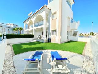 Allegra Ciudad Quesada by Villas&You - Ciudad Quesada - 9