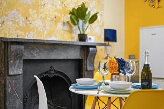 Beautiful Marseille Boutique - Sleeps 4 - Plymouth - 2