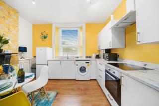 Beautiful Marseille Boutique - Sleeps 4 - Plymouth - 8