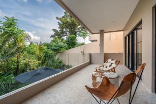 4BR Villa in Canggu with River and Jungle View - 6