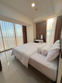 53rd Floor, 2 BR, Netflix, Apt with view by SKY - Batam Center - 7