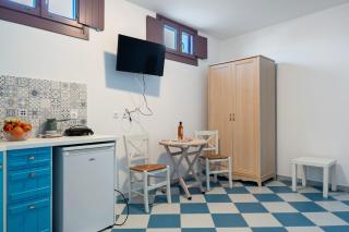 Nicolas House 3 - 4